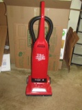 Dirt Devil Classic Vacuum Cleaner (LOCAL PICK UP ONLY)