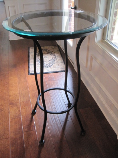 Black Metal Base Bistro Table w/Glass Beveled edged Top