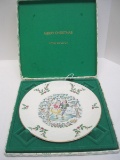 Royal Doulton Porcelain Christmas Plate 1977 First in Series Poem on Back w/ Presentation Box