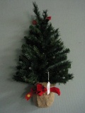 Lighted Christmas Tree in Burlap Sack w/ Ribbon Wall Accent