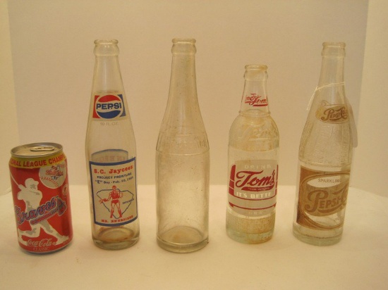 Lot - Vintage Soda Pop Drink Bottles tom's 10oz. Abercrombie 12oz., Sparkling Pepsi-Cola 12oz.