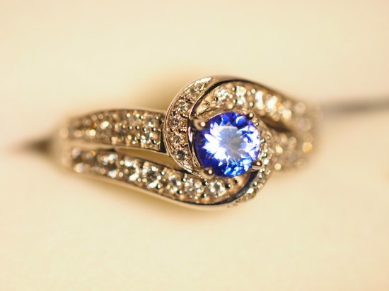 10kt White Gold Tanzantite Diamond Swirl Style Claw & Bead Ring SI-2 Clarity Ring