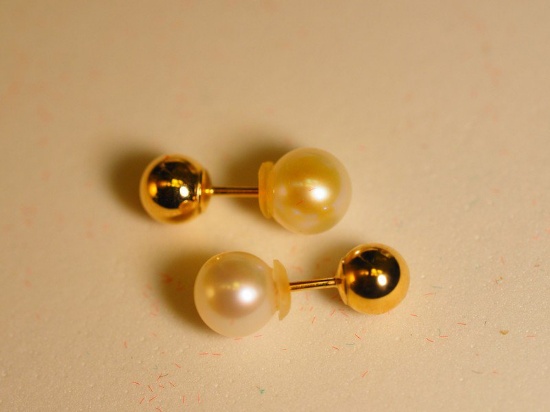 10kt Fresh Water Pearl Reversible Earrings