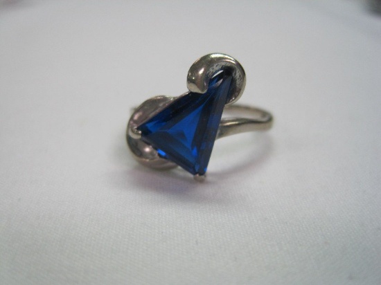 Ladies 10kt. White-Gold Blue Spinel Ring