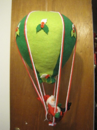 Annalee Doll Santa Claus in Hot Air Balloon