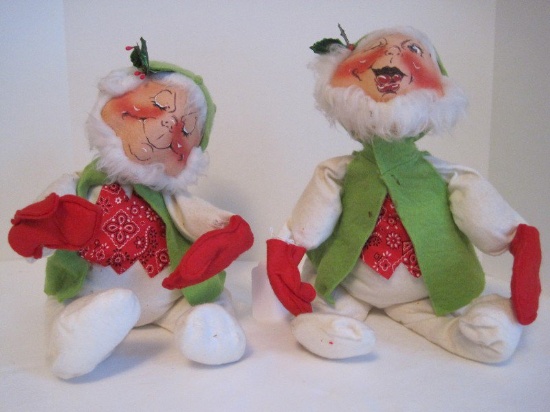 2 Annalee Elf Pixie Sitting Dolls