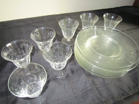 Lot - 8 Libby Rock Sharp Halifax Pattern Plates & 7 Cocktail Glasses