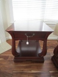 Cherry Veneer Wood Side Table w/ Carved Style Columns, 2 Tier, Pedestal Feet