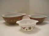 3 Pieces Pyrex Nesting Bowls Early American Pattern