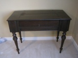 Mahogany Spinet Desk w/ Drawers Lock & Key on Ring Turned Classic Design Legs