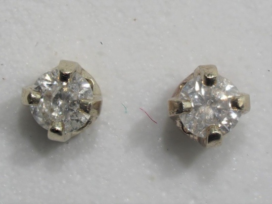14kt White Gold Diamond 0.10ct Earrings