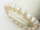 Flexible Pearls Bracelet
