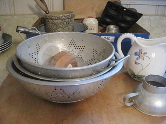 Lot - Vintage Kitchen Utensils Cookie Cutters, Biscuit Cutters, Enamel Pan, Dipper, Strainers, Etc.