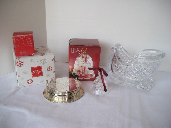 Lot - Mikasa Holiday Lights 4 1/4" Crystal Bell, City Lights Red Votive Dish