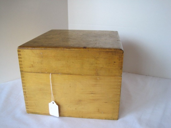 Vintage Maple Dovetail Box w/ Hinged Lid