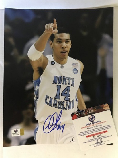 Danny Green UNC Signed Photograph w/ Global Authentics CoA