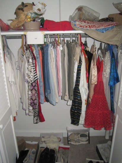 Super Lot Ladies Clothes, Shorts, Shirts & Shoes, J.M. Collection, LL Bean, Tommy Hilfiger, etc