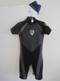 EVO Shorty Wet Suit w/ Barracuda Swim Cap & TYR Swim Gloves (Ladies Wetsuit size Small)