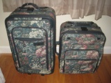 2 Atlantic Foliage Pattern Luggage on Casters Telescoping Handles