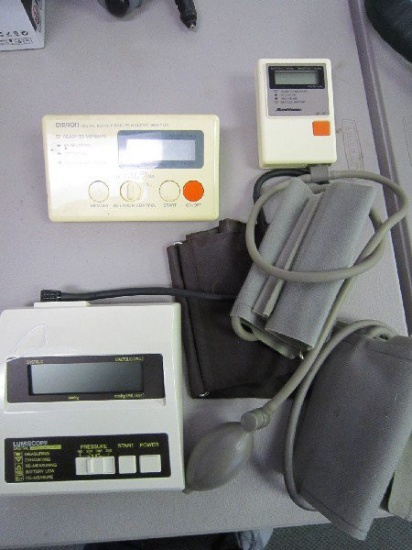 Blood Pressure Monitor Lot - 3 Blood Pressure Monitors Lumiscope, Sunmark, Omeran