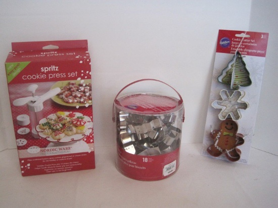 Lot - Wilton 18 Pieces Cookie Cutter Holiday Shapes, Spritz Cookie Press Set & Other