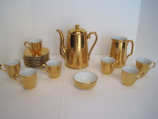 18 Pieces - Royal Worcester Porcelain Demitasse Tea Service Set