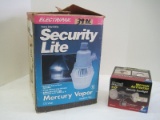 Lot - Security Yard Light & Regent Motion Activated Security Floodlight