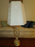 Urn Design Scalloped/Diamond Cut Motif Lamp w/ Shade & Brass Base