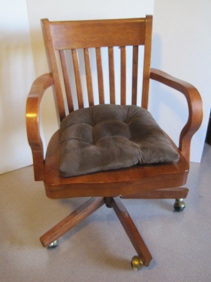 Oak Bankers Swivel Desk Chair w/ Slat Back & Arms on Casters