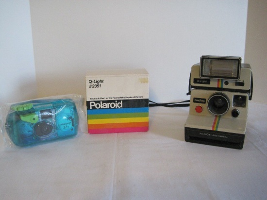 Polaroid Land Camera One Step w/ Q-Light Electronic Flash #2351