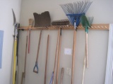 Lot - Yard Tools, Rakes, Shovels, Pole Saw/Pruner, Etc.