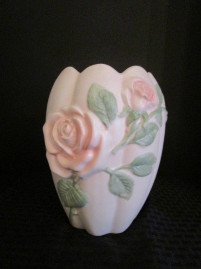 Pink/Rose Motif Scalloped Vase