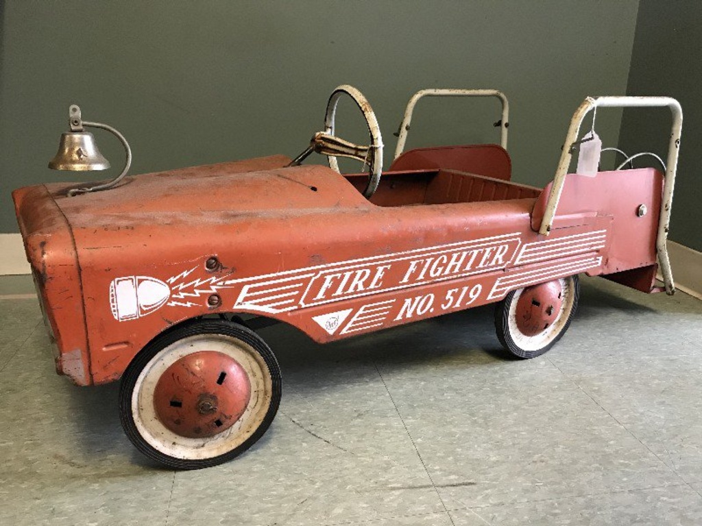 Vintage Amf Red Metal Toy Fire Fighter Unit No 519 Pedal Car W White Side Rails Art Antiques Collectibles Toys Hobbies Pedal Cars Online Auctions Proxibid