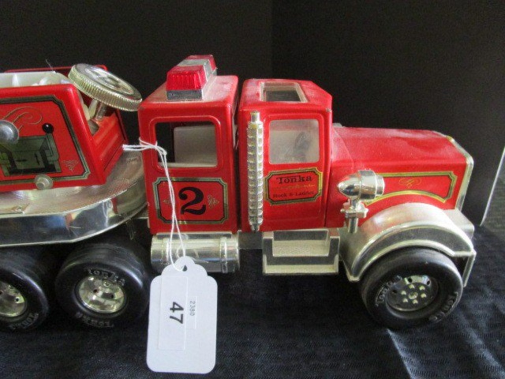 ladder 47 fire truck toy