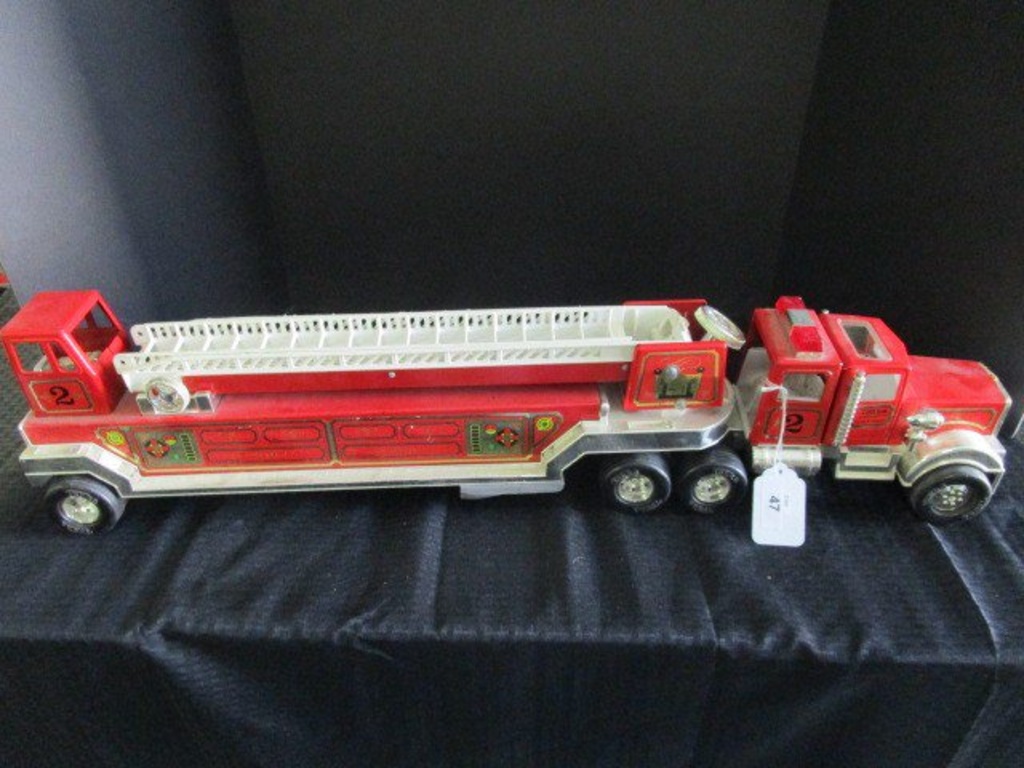 tonka hook and ladder fire truck