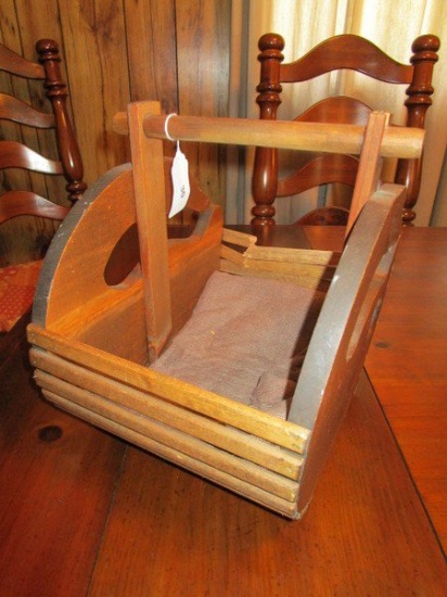 Swan Motif Carved Wood Lattice Basket w/ Handle