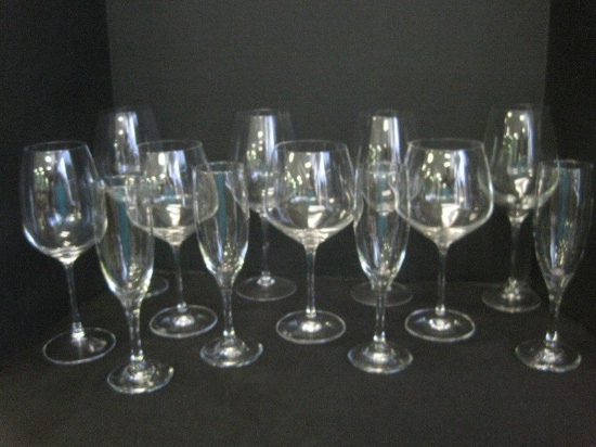 Lot - Crystal Balloon/Wine Stems & 4 Glass Fluted Champagne Stems
