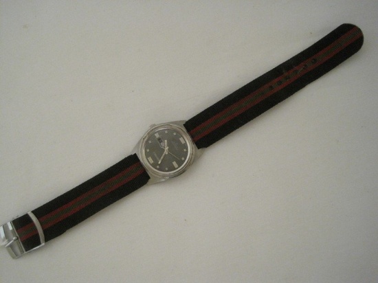 Seiko 21 Jewels Waterproof Wrist Watch w/ Day/Date Display