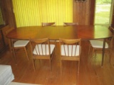 Hooker Furniture Co. Walnut Mid-Century Modern Mainline Collection Dining Table