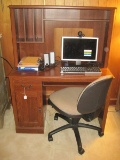 Lot - Wood Finish Computer Desk w/ Chair on Casters, Dell 17