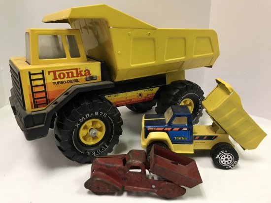 Lot - Tonka Turbo Diesel XMB-975 Truck Toy 16 1/2" L x 10 1/4" H, Tonka Truck Toy