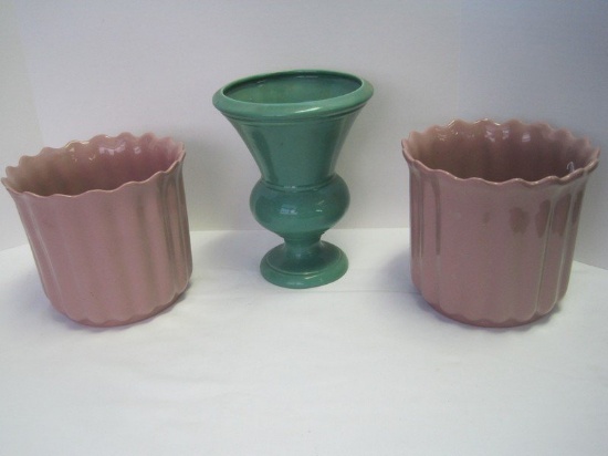 Lot - 2 New England Pottery 8" Fluted Rose Glaze Planters & Haeger Urn Green Glaze Vase