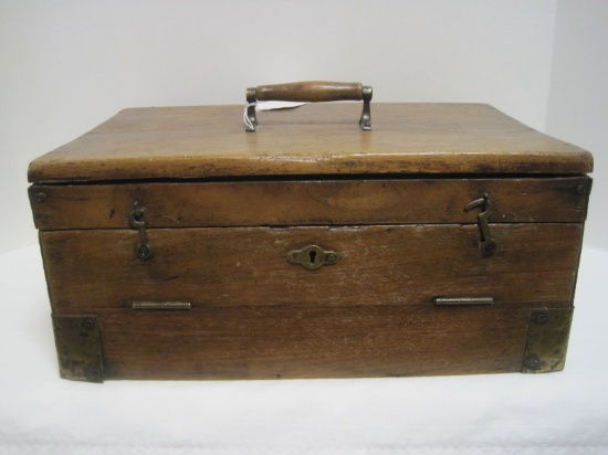 Antique Pine Box w/ Double Latch, 2 Fitted Interior Trays, Center Wood Handle & Brass Trim