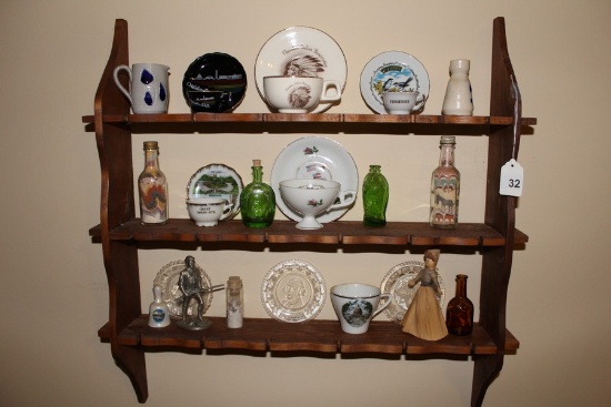 Wooden Carved Design Trinket Shelf 3-Tier