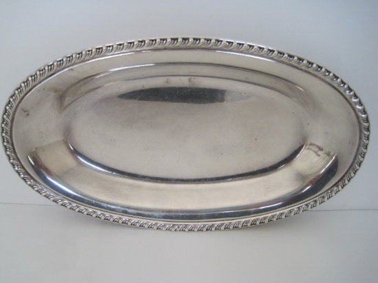 Wallace Sterling H116 Halifax Pattern Bread Tray(215+/- grams)