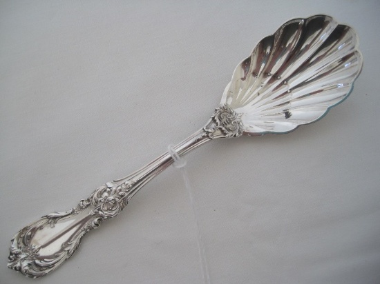 Early Reed & Barton Sterling Sugar Shell Spoon(40.5 grams)