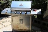 Metal Commercial Series Char-Broil BBQ Gas Powered on Casters