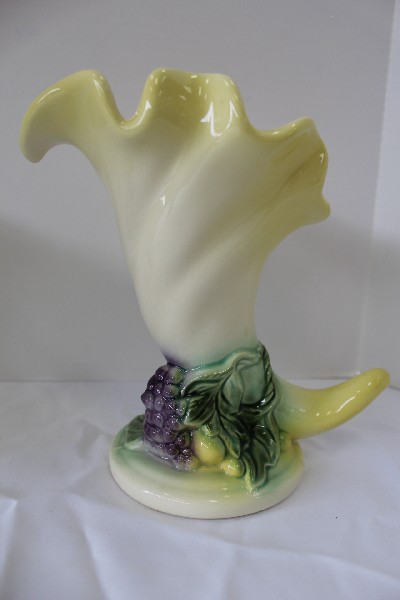 Pair Hull Pottery Cornucopia Vases Fiesta Pattern Top Bright