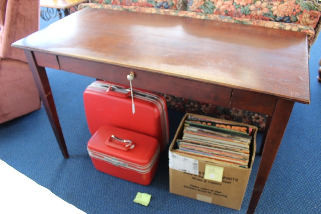 Cherry Finish Computer Desk On Tapered Legs W Drop Front Keyboard