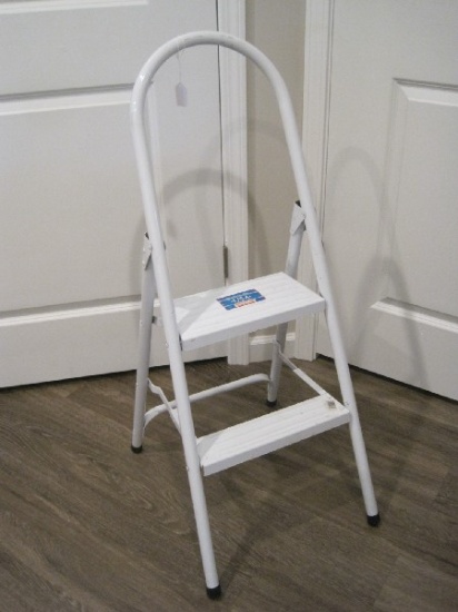 White Metal Folding Step Ladder